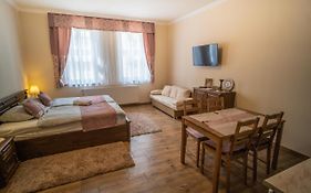 Toscana Apartman Apartment Gyula Exterior photo