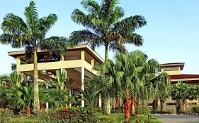 Room In Lodge - Ibom Icon Hotel Golf Resort Uyo Exterior photo