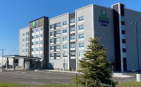 Holiday Inn Express & Suites - Aurora, An Ihg Hotel Exterior photo