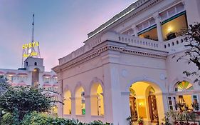 Hotel Surya, Kaiser Palace Varanasi Exterior photo