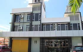 Labuk Hotel Sandakan Exterior photo