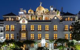 Hotel El Pilar Andalucia Estepona Exterior photo