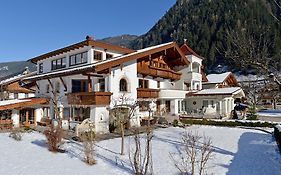 Alpinschlossl Mayrhofen Exterior photo