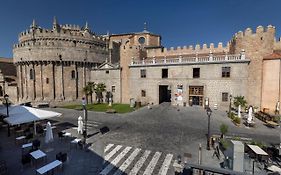 Hostal Restaurante Puerta Del Alcazar Hotel Avila Exterior photo