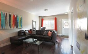 Boardwalk Homes Executive Guest Houses Kitchener Room photo