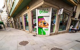 Shiku Hostel Lugo Exterior photo