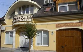 Barokk Antik Guest Hause Hotel Kecskemet Exterior photo