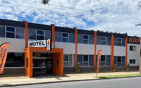 Adelaide Airport Motel Exterior photo