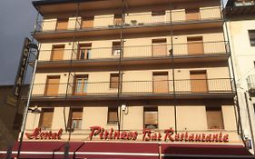 Hostal Pirineos Ainsa Hotel Exterior photo