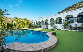 Amaroo On Mandalay, Magnetic Island Hotel Nelly Bay Exterior photo