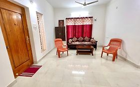 Truelife Homestays: Furnished 2BHK with AC near Tirumala Temple Tirupati Exterior photo