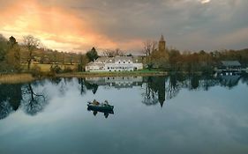 Karma Lake Of Menteith Hotel Aberfoyle  Exterior photo