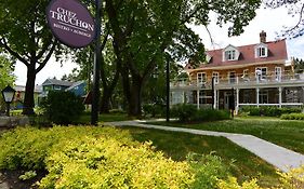 Chez Truchon Bistro-Auberge Hotel La Malbaie Exterior photo