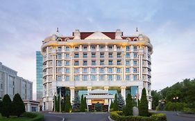 Rixos Almaty Hotel Exterior photo