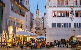 Hotel Restaurant Gruener Baum Und Altes Tor Bad Waldsee Exterior photo