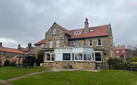 The Fylingdales Inn Whitby Exterior photo