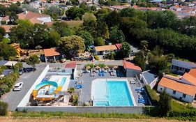 Camping Paradis 4 Etoiles Au Port De L'Houmeau - La Rochelle Hotel Exterior photo