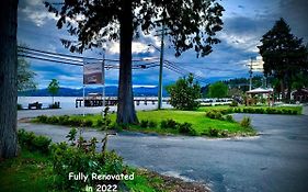 Oceanside Villas Sechelt Exterior photo