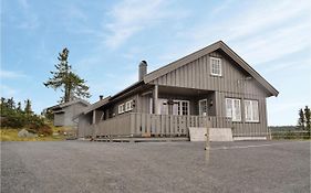 3 Bedroom Stunning Home In Sjusjoen Exterior photo