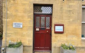 Victoria House Hotel Stow-on-the-Wold Exterior photo