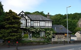 Tudor Lodge Porthmadog Exterior photo