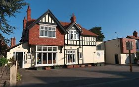 Hq Pencadlys Hotel Prestatyn Exterior photo