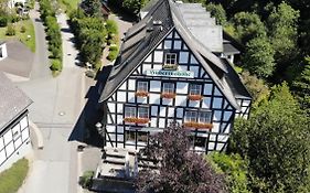 Hotel & Gasthof Hubertushoehe - Ihr Hotel Fuer Urlaub Mit Hund Schmallenberg Exterior photo