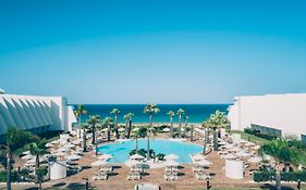 Iberostar Waves Royal Andalus Hotel Chiclana de la Frontera Exterior photo