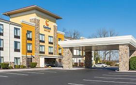 Comfort Suites Amish Country Lancaster Exterior photo