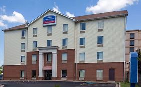 Howard Johnson By Wyndham Airport Louisville Exterior photo