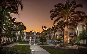 La Quinta By Wyndham Clearwater Central Hotel Exterior photo