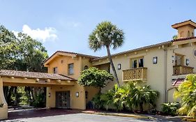 Red Roof Inn Tampa Bay - St. Petersburg Exterior photo