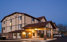 Super 8 By Wyndham Woodstock Hotel Exterior photo