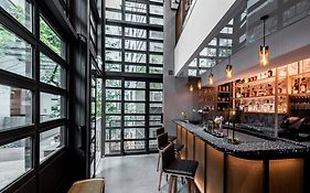 Ovolo Central Hotel Hong Kong Exterior photo