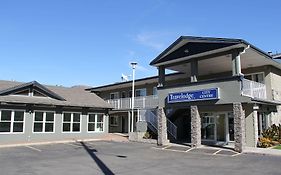 Travelodge By Wyndham Kamloops Exterior photo