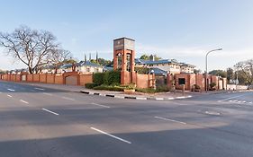 Courtyard Hotel Rosebank Johannesburg Exterior photo