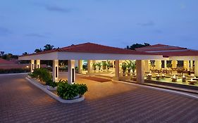 Holiday Inn Resort Goa, An Ihg Hotel Cavelossim Exterior photo