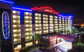 Hampton Inn Cocoa Beach Exterior photo