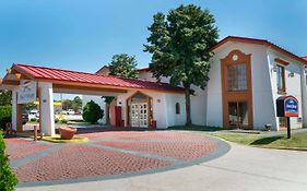 Howard Johnson By Wyndham Atlanta College Park Hotel Exterior photo