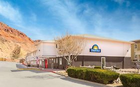 Days Inn By Wyndham Moab Exterior photo