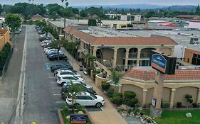 Howard Johnson By Wyndham Buena Park Exterior photo