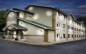 Super 8 By Wyndham Salem Va Motel Exterior photo