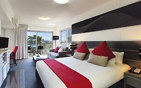 Oaks Townsville Metropole Hotel Room photo