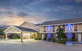 Super 8 By Wyndham Bentonville Exterior photo