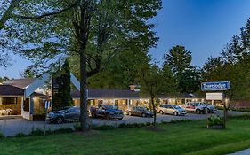 Travelodge By Wyndham Bracebridge Exterior photo