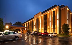 Days Inn By Wyndham Englewood Dayton Airport Exterior photo