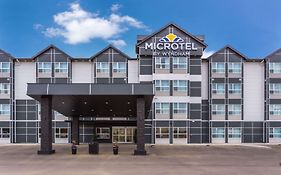 Microtel Inn & Suites By Wyndham Whitecourt Exterior photo