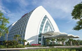 Movenpick Hotel & Convention Centre Klia Sepang Exterior photo