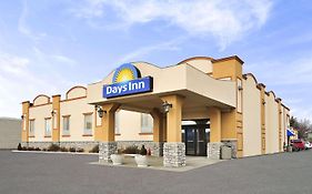 Days Inn By Wyndham Brampton Exterior photo