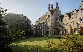 The Convent Hotel Stroud  Exterior photo